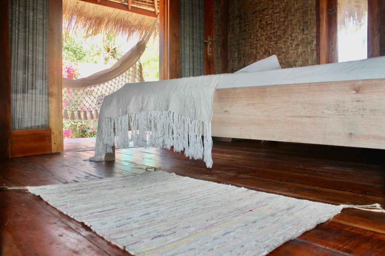 Rumah Canaria Bungalow Gili Trawangan Buitenkant foto