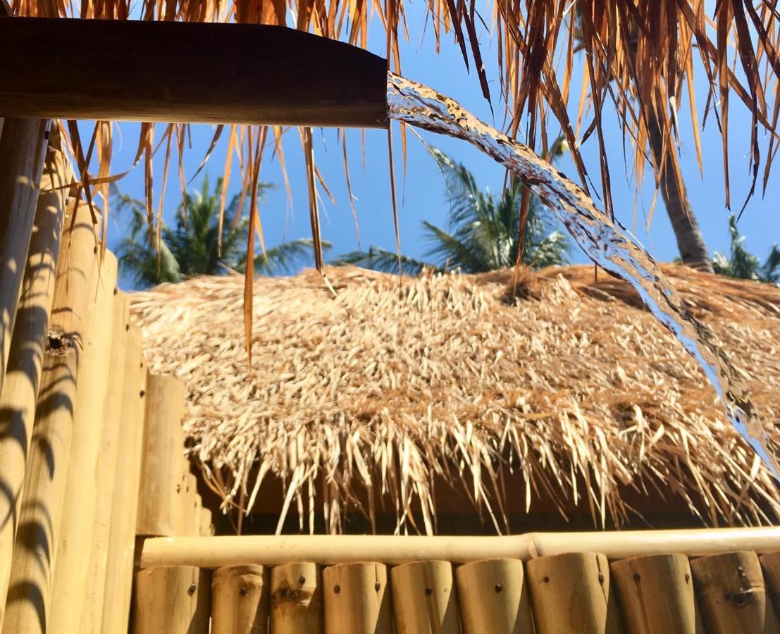 Rumah Canaria Bungalow Gili Trawangan Buitenkant foto
