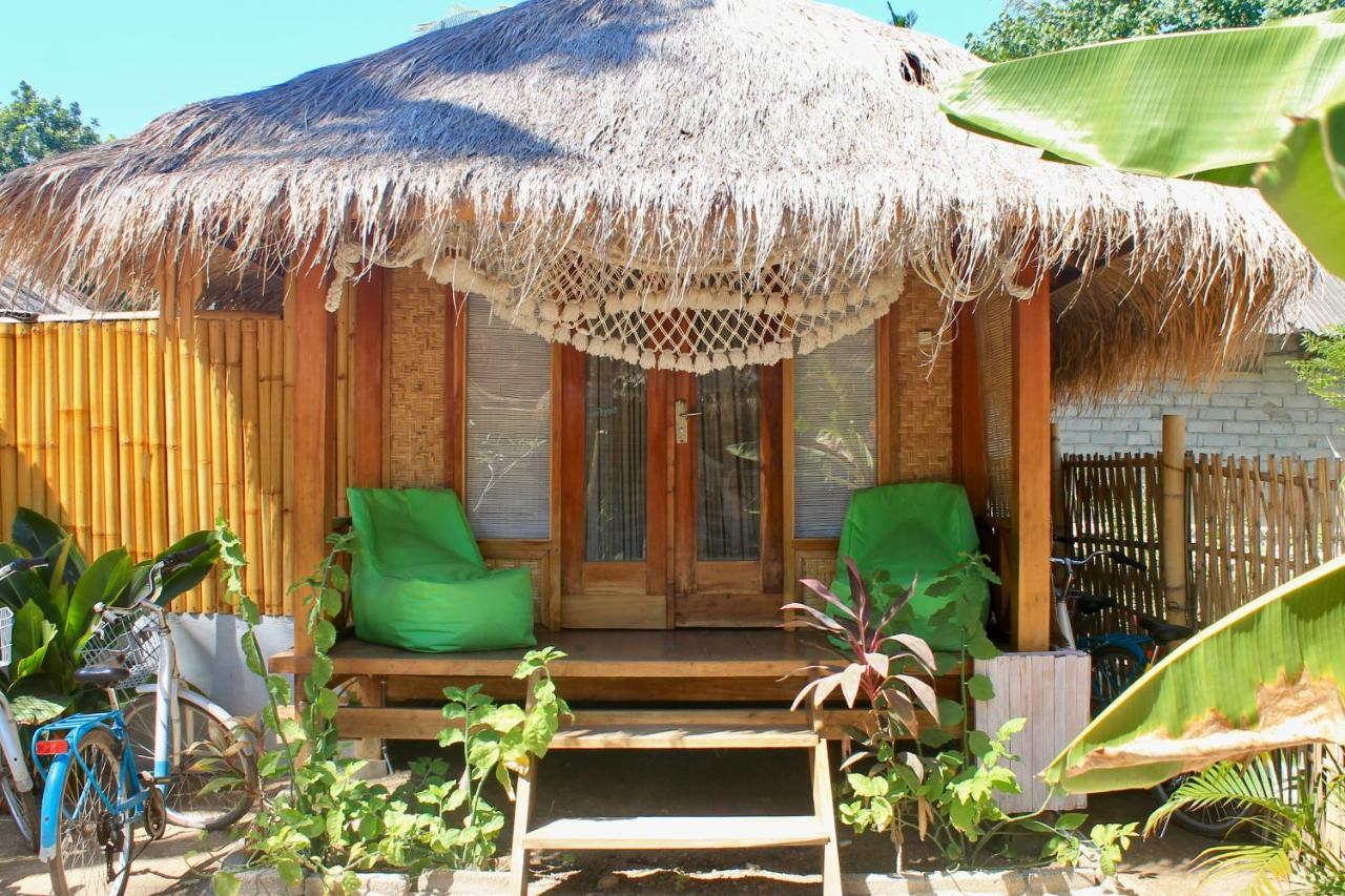 Rumah Canaria Bungalow Gili Trawangan Buitenkant foto