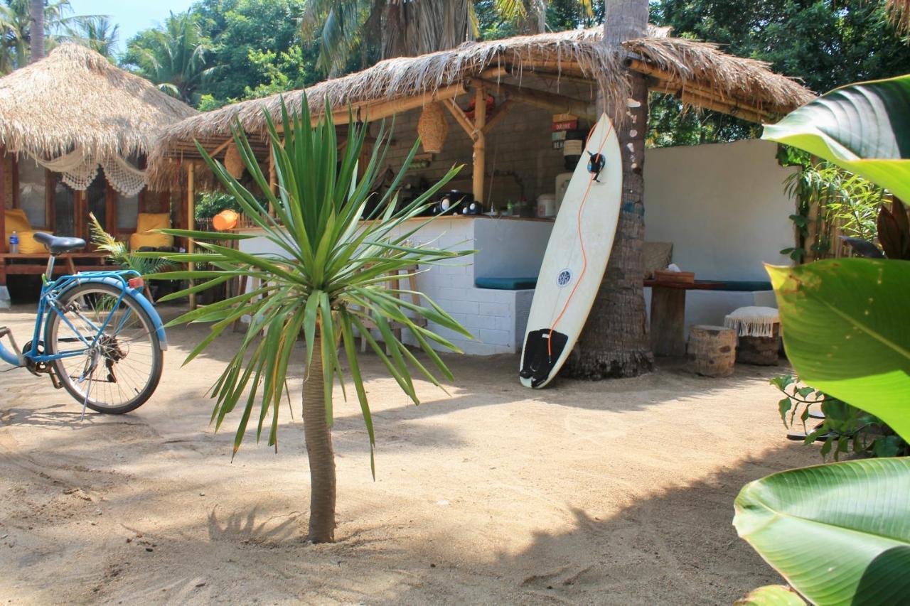 Rumah Canaria Bungalow Gili Trawangan Buitenkant foto