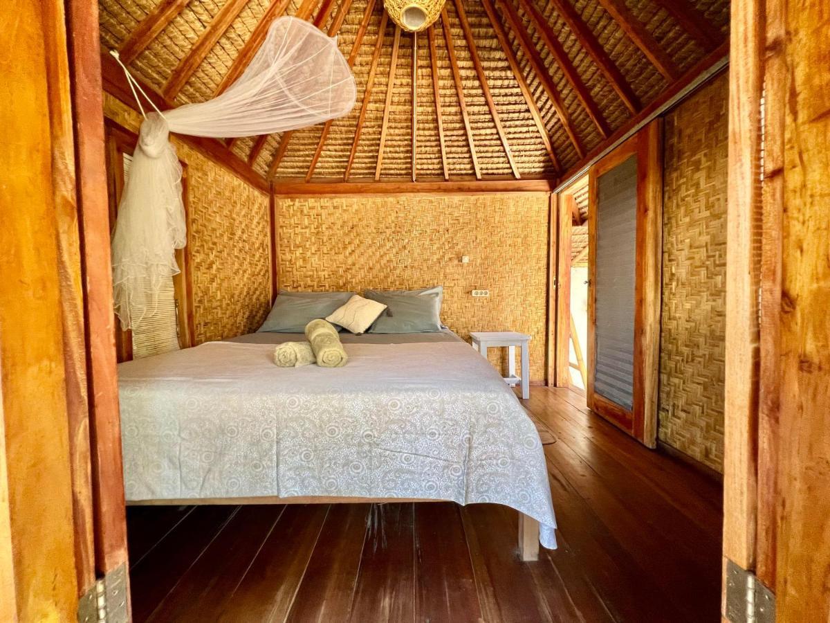 Rumah Canaria Bungalow Gili Trawangan Buitenkant foto