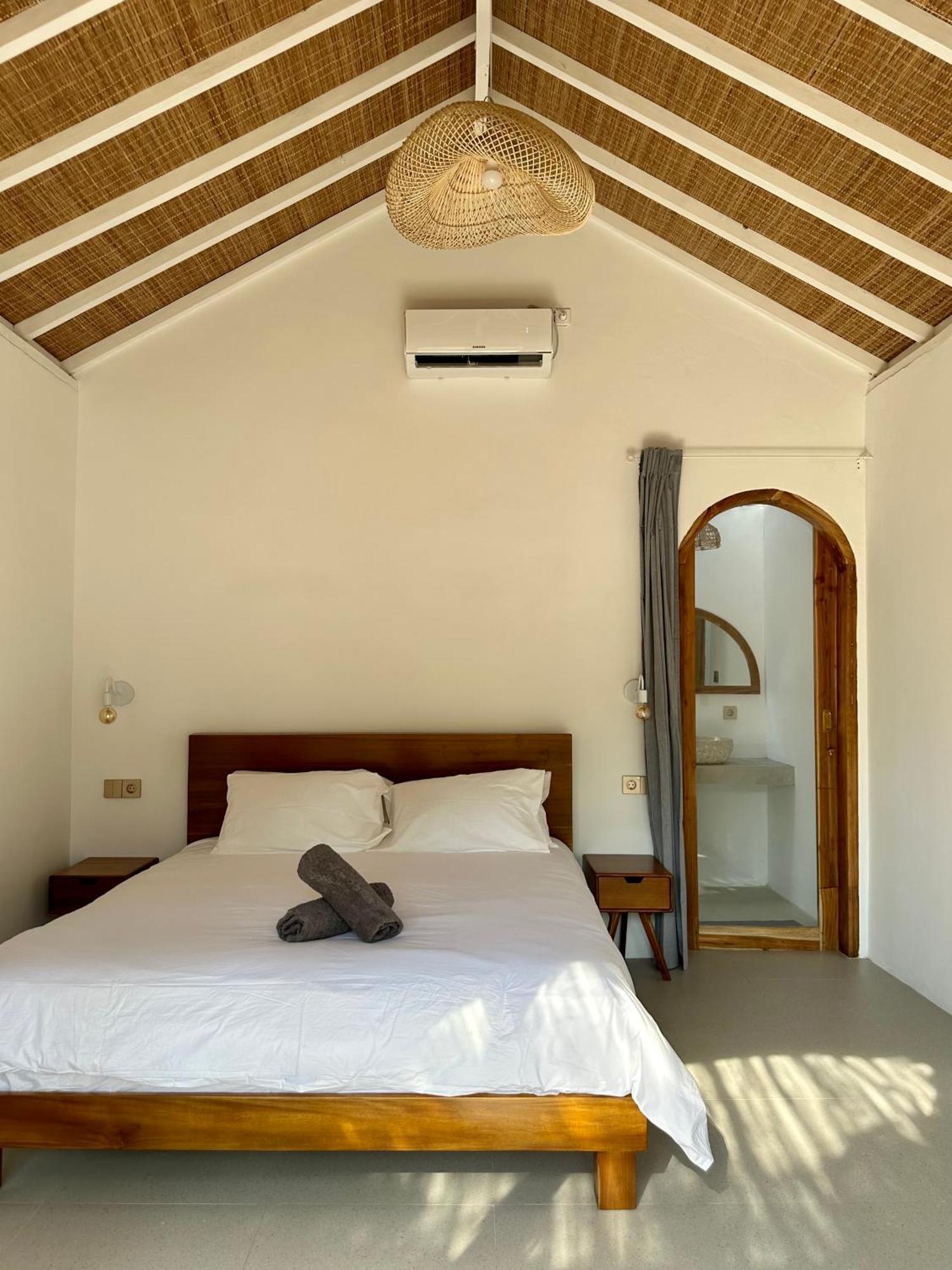 Rumah Canaria Bungalow Gili Trawangan Buitenkant foto