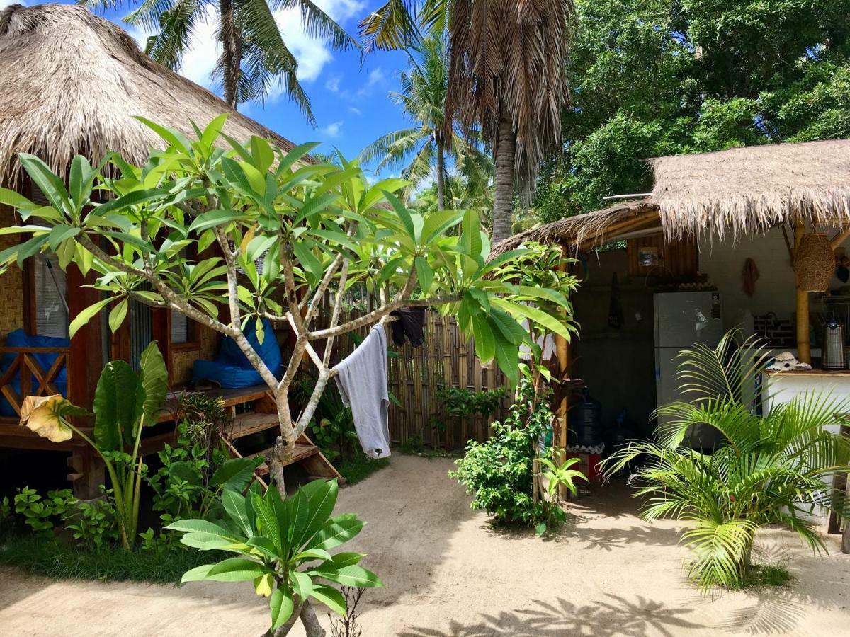 Rumah Canaria Bungalow Gili Trawangan Buitenkant foto